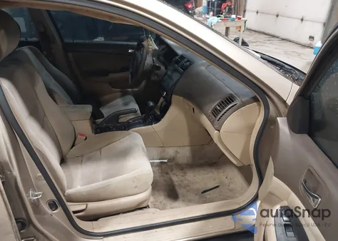 2003 Honda Accord 2.4 Lx из США, поврежденный, VIN 1HGCM56313A141840